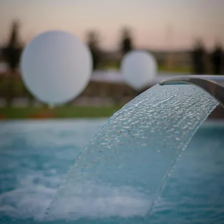 Luxury - Spa, Pool & Jacuzzi-wedding Civitanova Marche