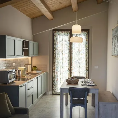 Luxury - Spa, Pool & Jacuzzi-wedding チヴィタノーヴァ・マルケ